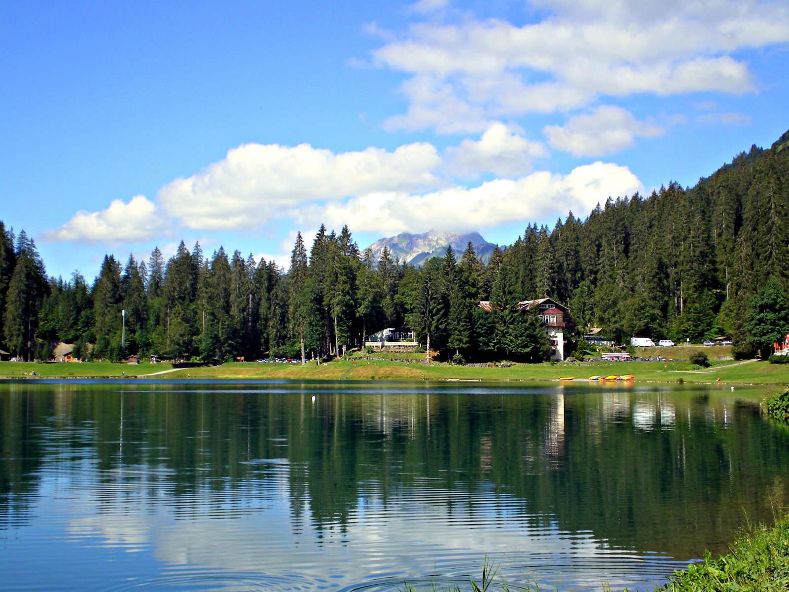 Wallpapers Nature Lakes - Ponds lac de montagne (haute savoie)