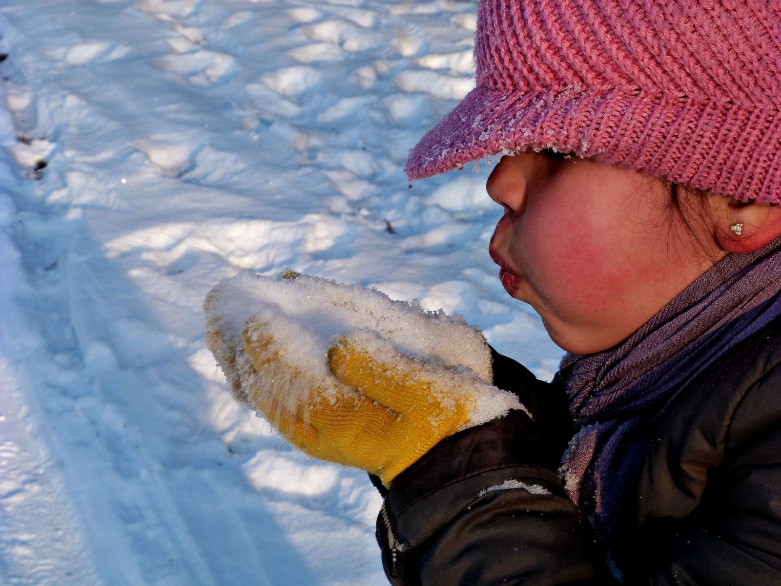 Fonds d'cran Hommes - Evnements Bbs - Enfants La 2 