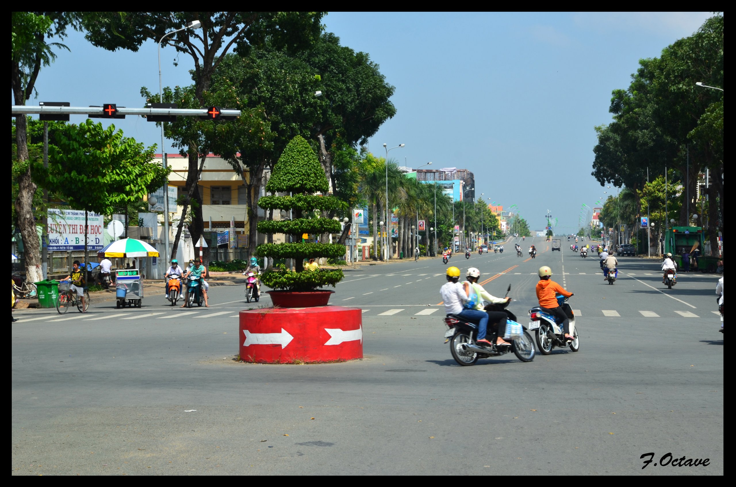 Fonds d'cran Voyages : Asie Vietnam Rond point vietnamien !!