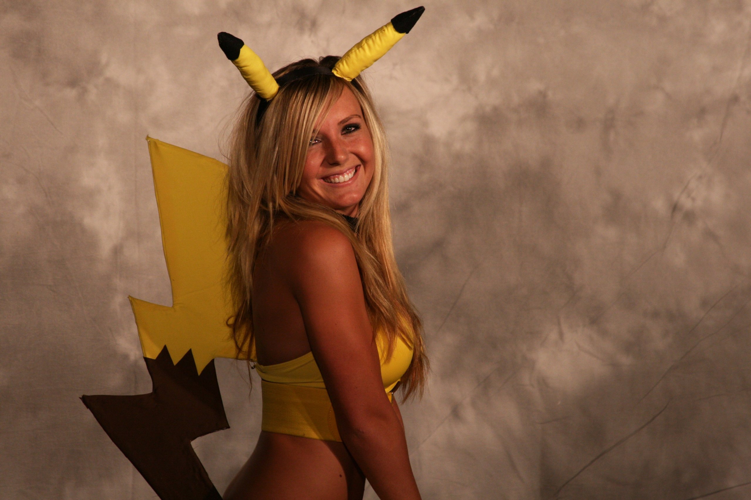 Wallpapers Celebrities Women Cosplay Pikachu