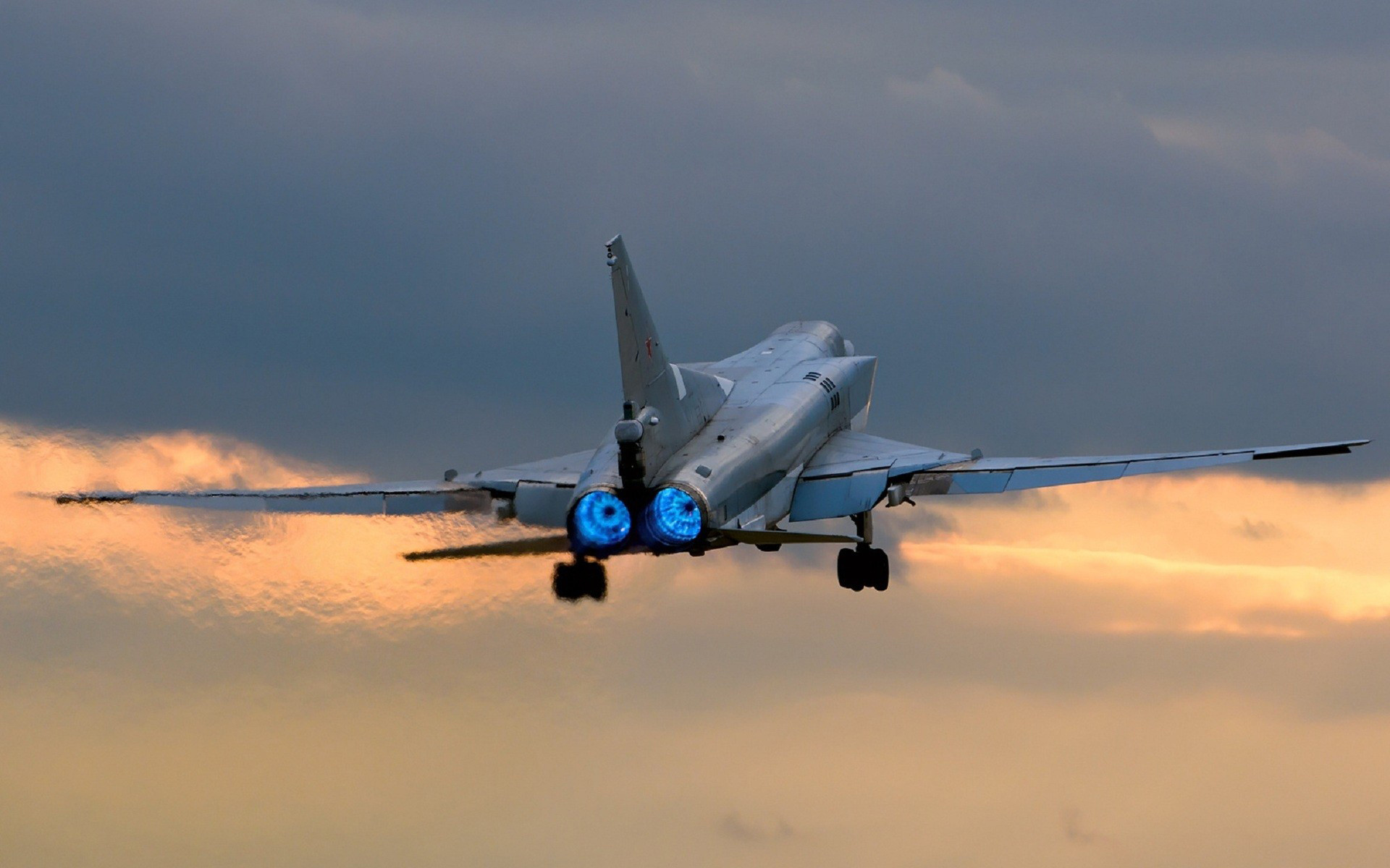 Fonds d'cran Avions Avions militaires Tupolev Tu-22M3