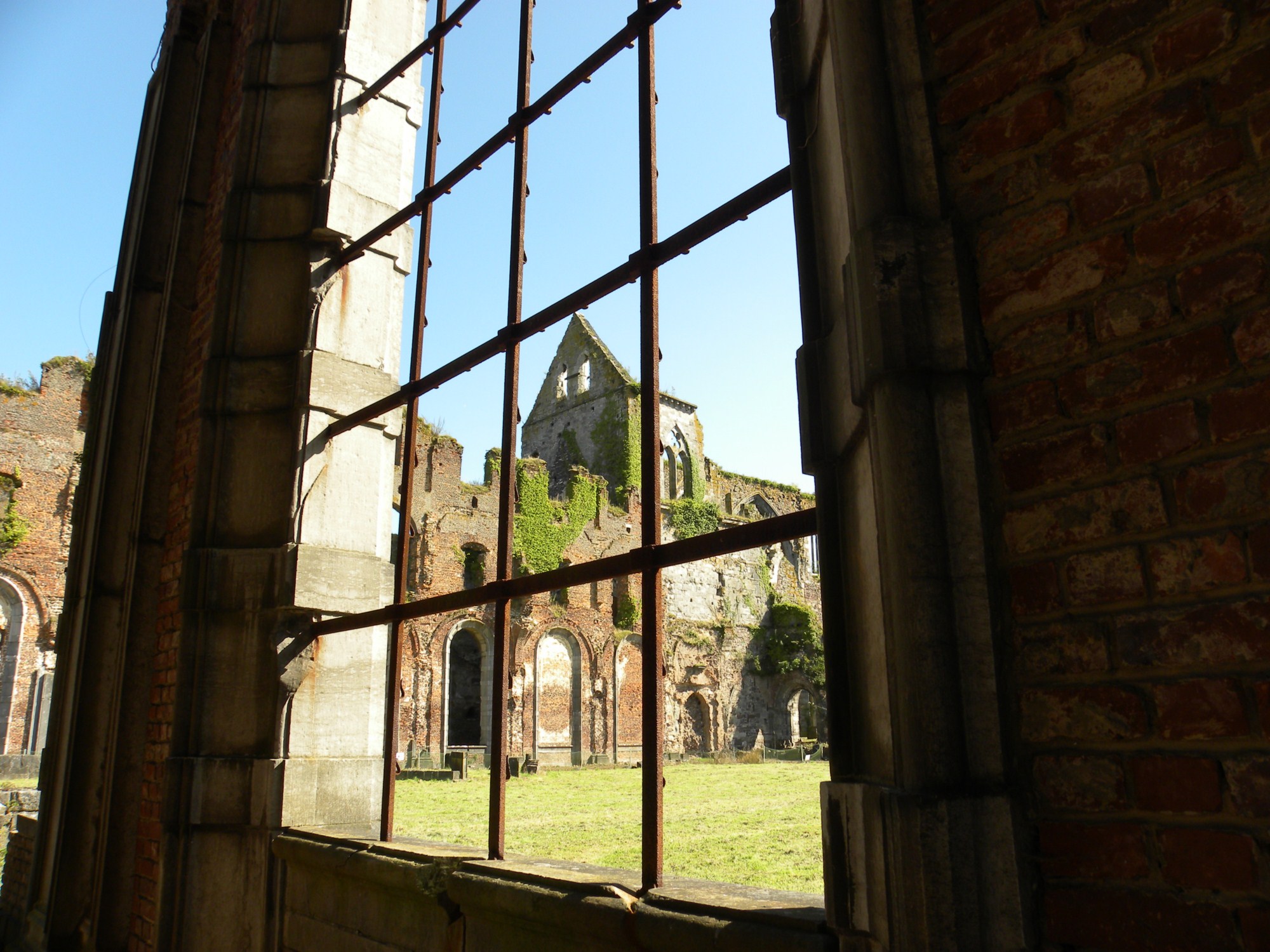 Fonds d'cran Constructions et architecture Ruines - Vestiges ruine de l'abbaye de villers la ville  belgique