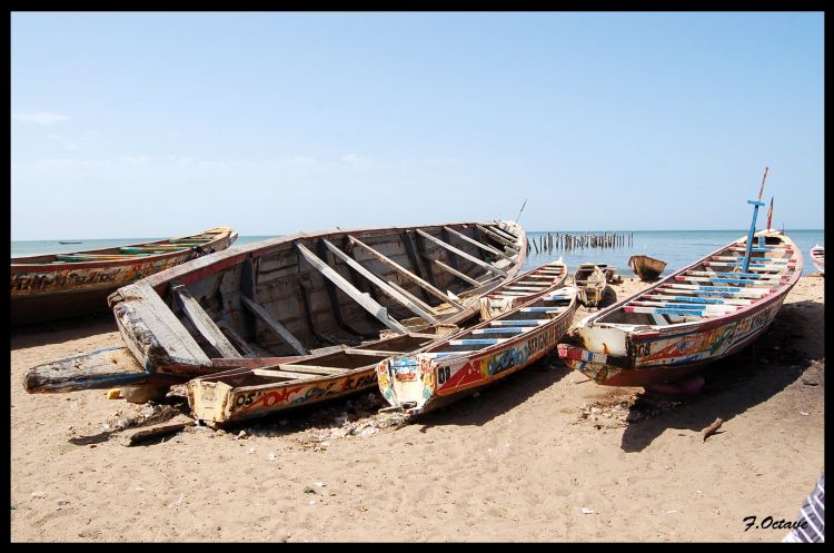 Fonds d'cran Bateaux Barques - Pirogues Pirogues Sngalaise