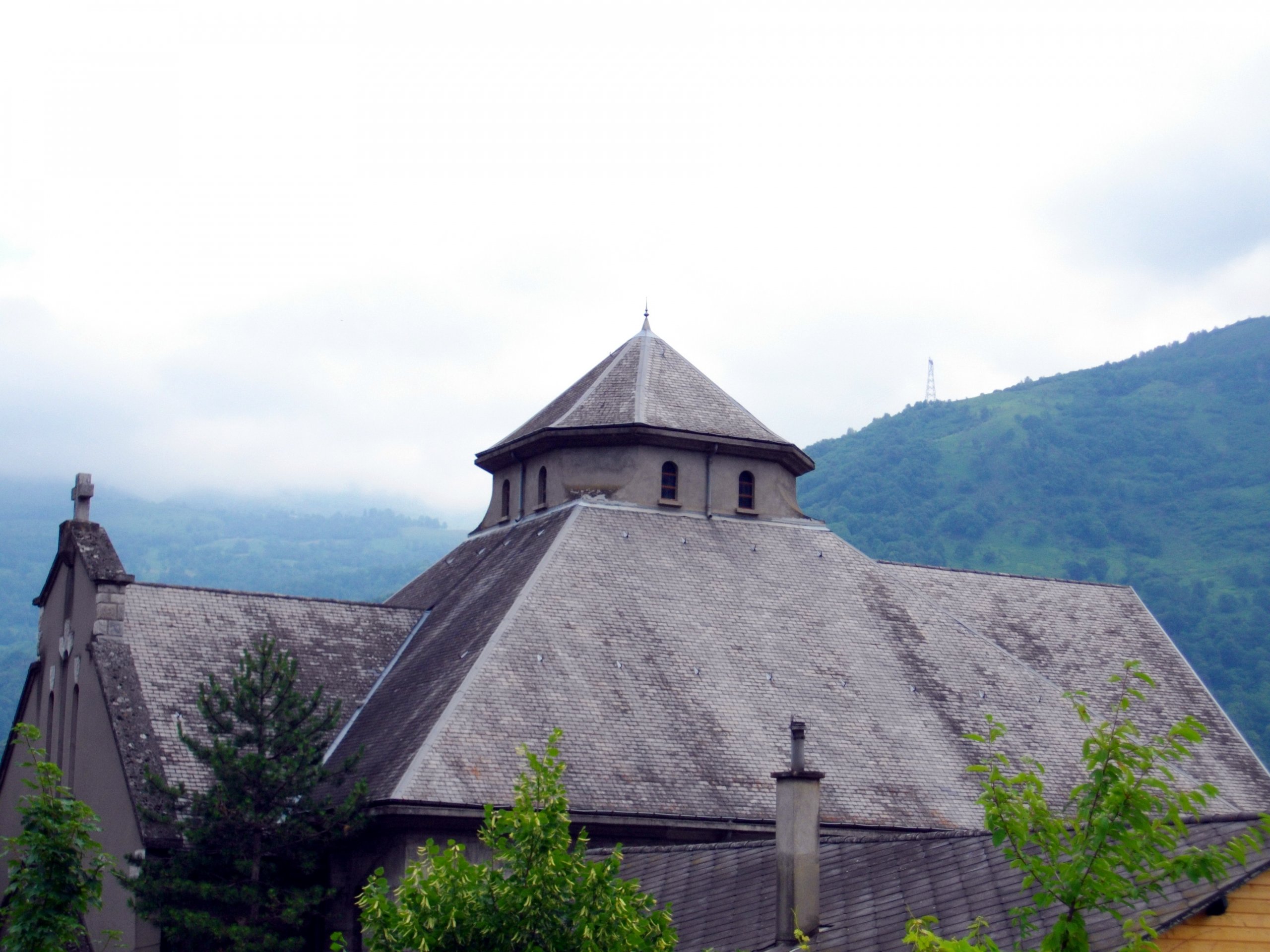 Wallpapers Constructions and architecture Religious Buildings église des pyrennées