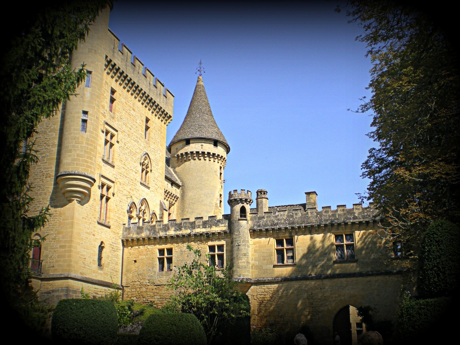 Fonds d'cran Constructions et architecture Chteaux - Palais chteau de Puymartin (dordogne)