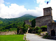  Constructions et architecture le donjon des aigles (htes pyrennées)