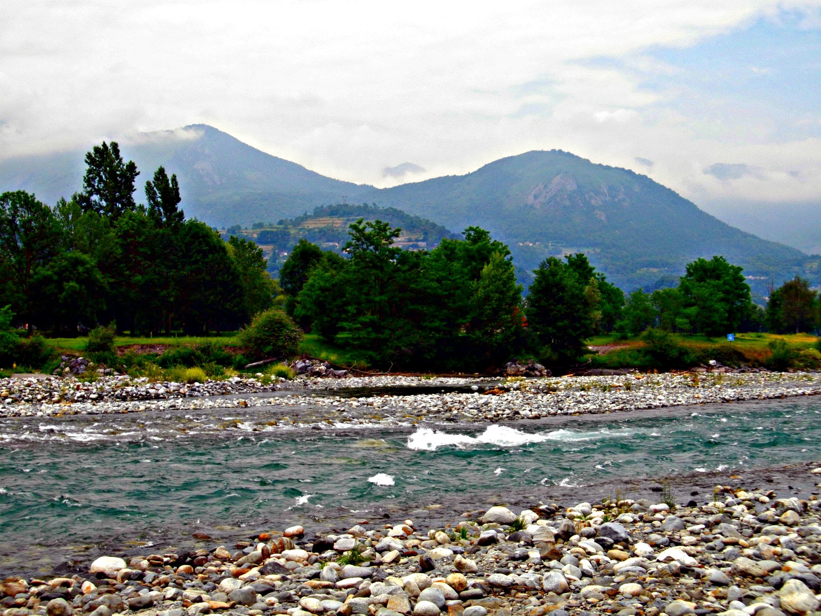 Wallpapers Nature Rivers - Torrents rivire des pyrennes