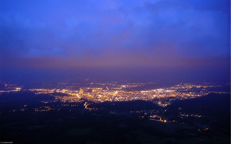 Wallpapers Nature Landscapes Clermont-Ferrand by night 