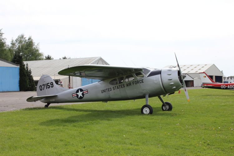 Fonds d'cran Avions Avions militaires Aérodrome de Temploux Belgique 