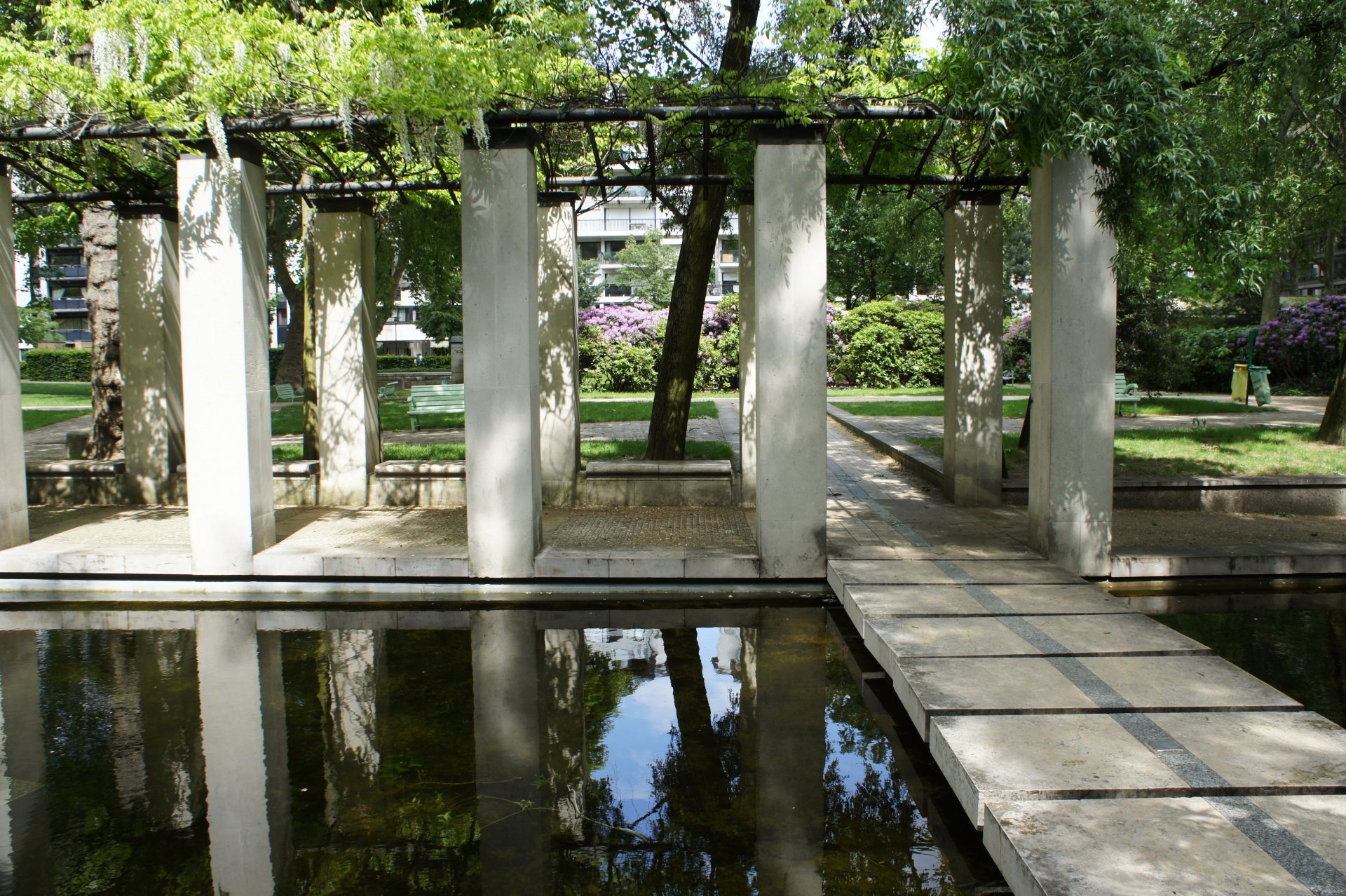 Wallpapers Nature Parks - Gardens Espace Romantique Parc de Bercy   (photo prise le 17 mai 2012)