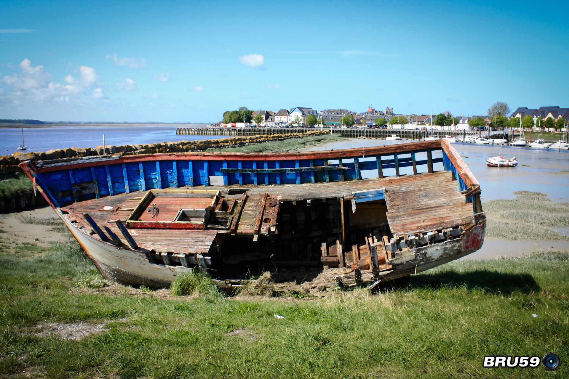 Fonds d'cran Voyages : Europe France > Picardie Le Crotoy - Epave