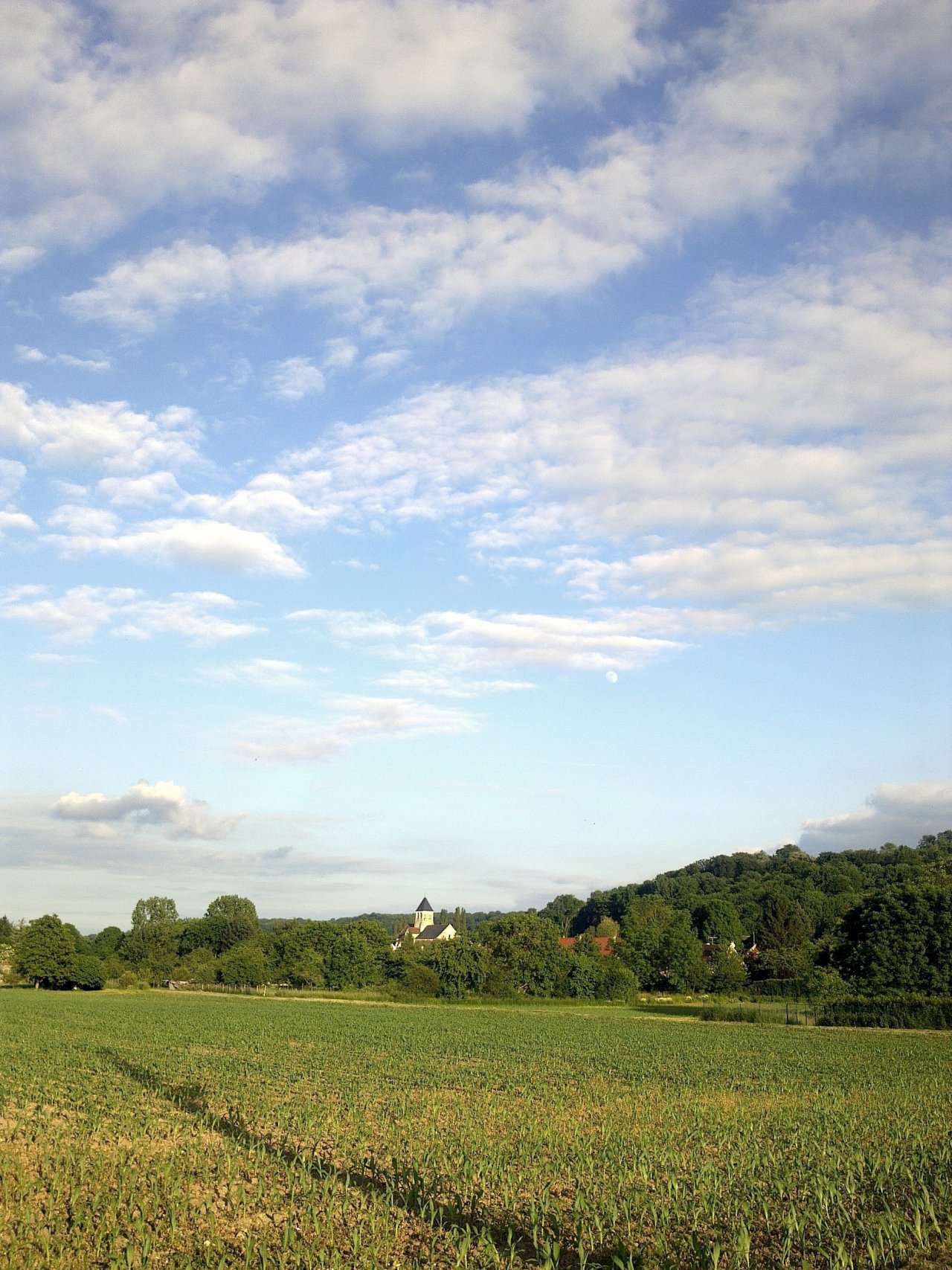 Fonds d'cran Nature Paysages Ciel nuageux ciel bleu.