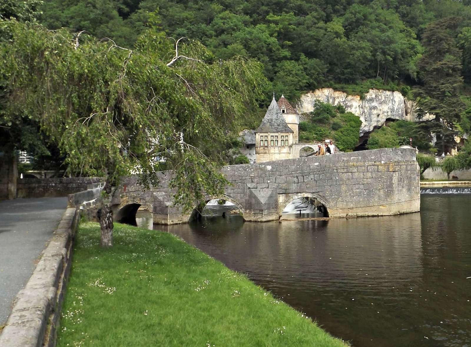 Wallpapers Constructions and architecture Bridges - Aqueduct Brantme (dordogne)