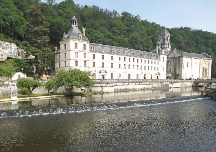 Wallpapers Constructions and architecture Religious Buildings abbaye aux moines (Brantme)