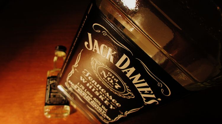 Wallpapers Objects Beverages - Alcohol Famille Jack Daniel's