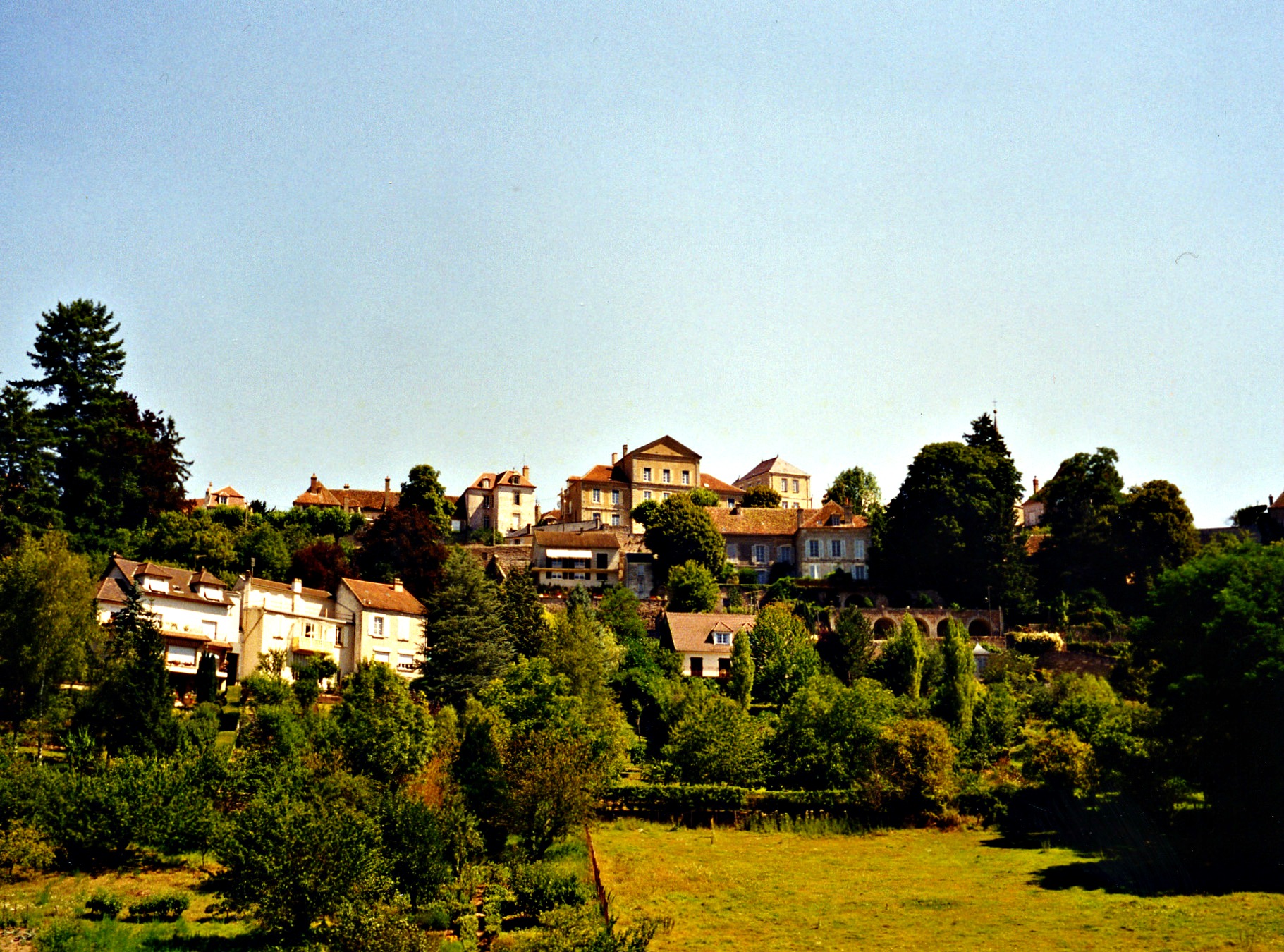 Fonds d'cran Voyages : Europe France > Bourgogne Avallon (Yonne)