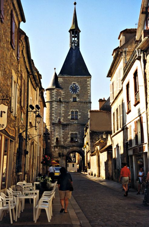 Wallpapers Trips : Europ France > Bourgogne Avallon (Yonne)