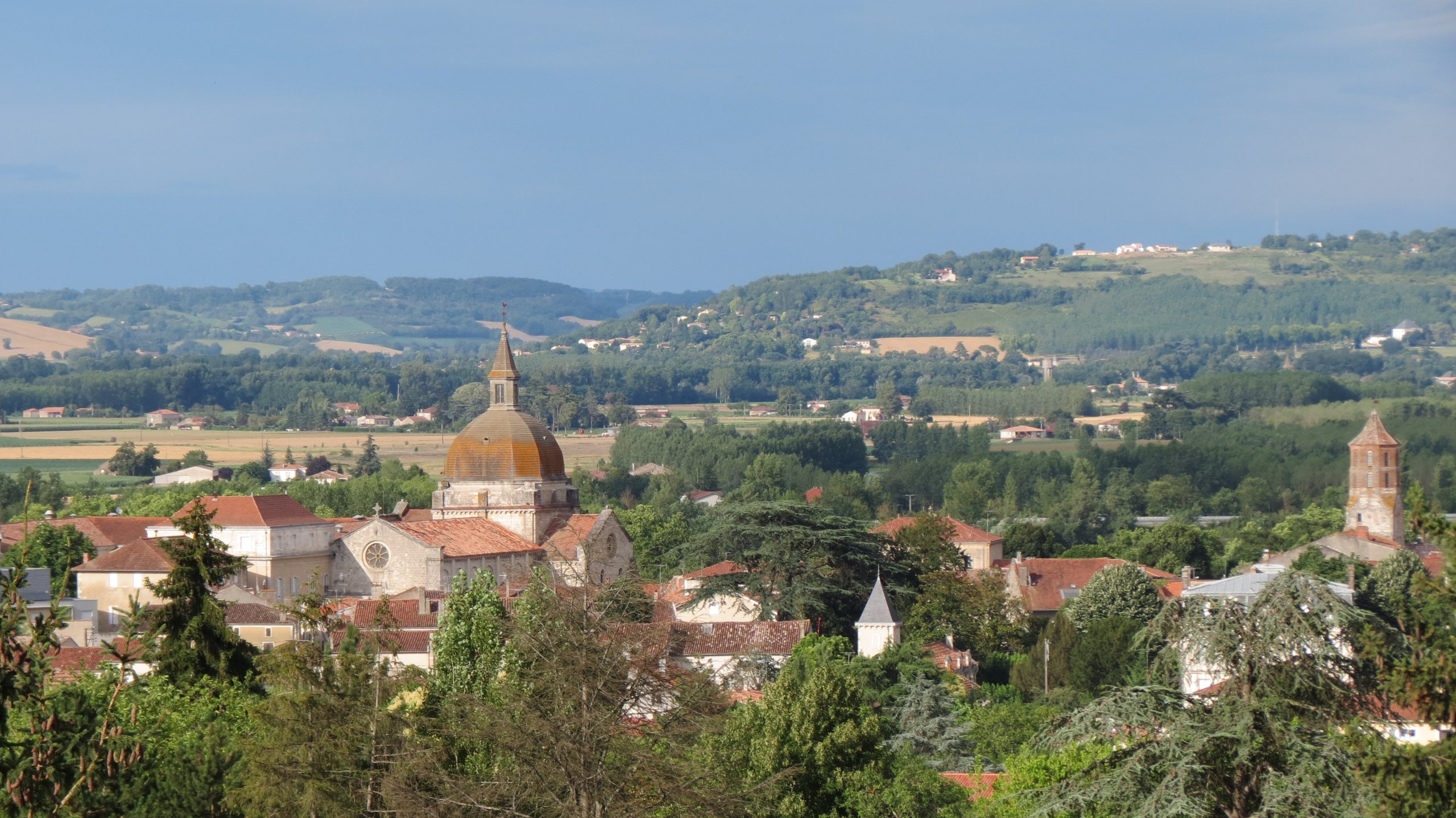 Wallpapers Nature Landscapes village Layrac (47) Lot et Garonne