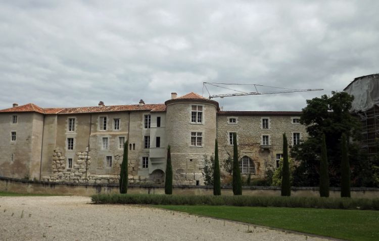 Fonds d'cran Constructions et architecture Chteaux - Palais en cours de restauration