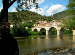  Voyages : Europe Village de Roquebrun (Herault)