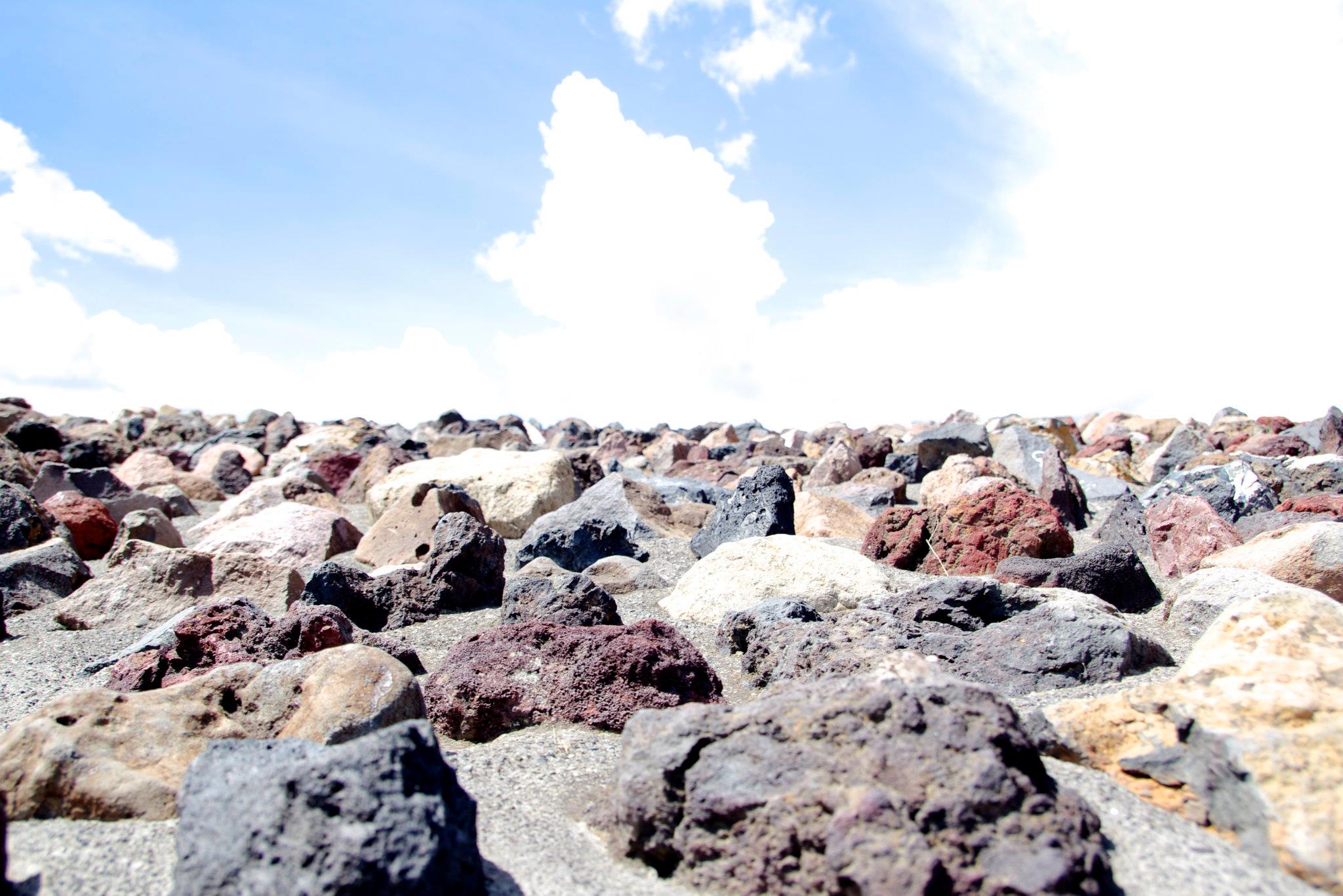 Wallpapers Nature Rocks - Stones - Sand Roches et vue sur le ciel