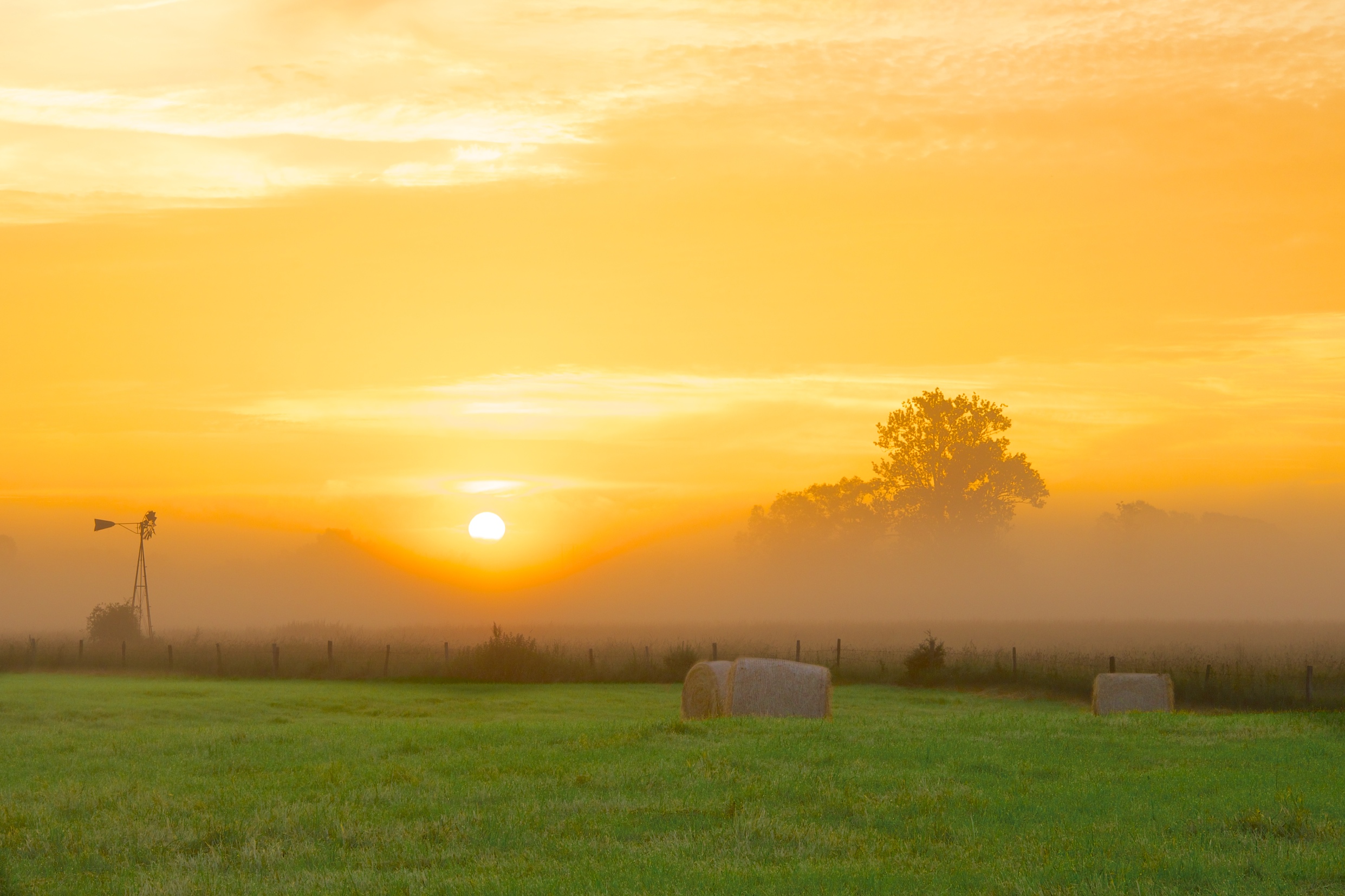 Fonds d'cran Nature Paysages Soleil brumeux