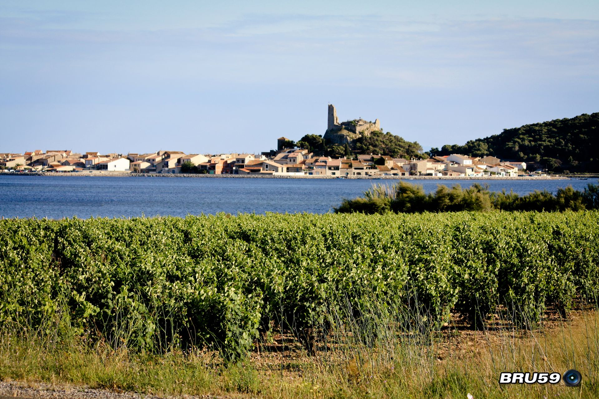 Wallpapers Nature Lakes - Ponds Gruissan et sa tour Barberousse