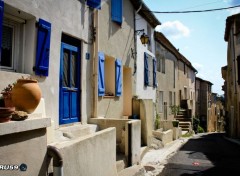  Constructions et architecture Bages et ses ruelles colores