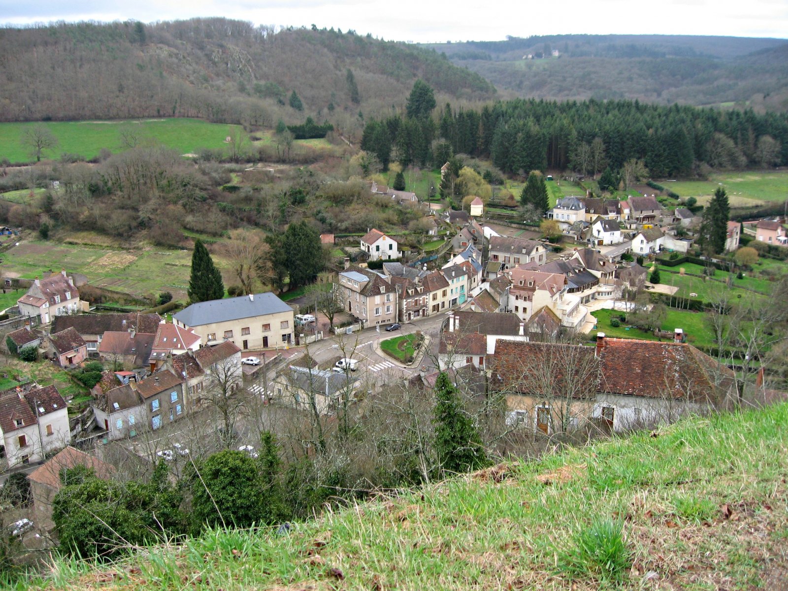 Wallpapers Trips : Europ France > Bourgogne Avallon (Yonne)