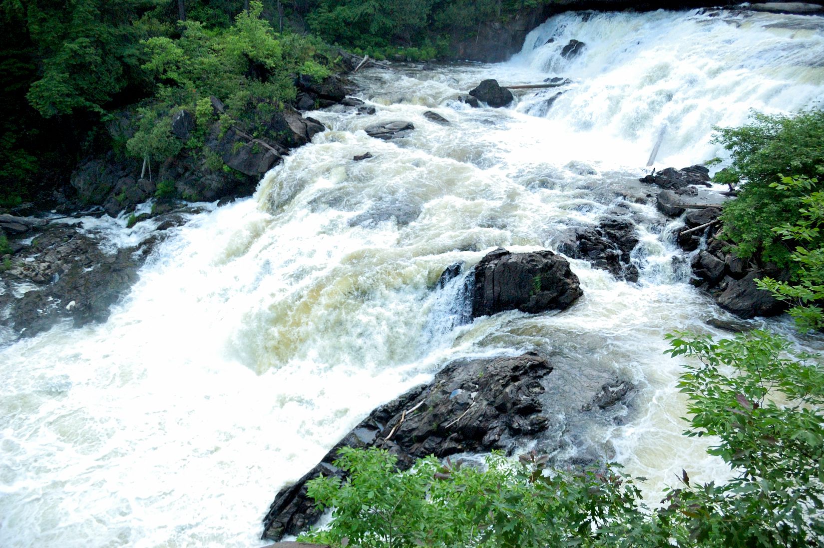 Fonds d'cran Nature Cascades - Chutes Les Chutes de Plaisance