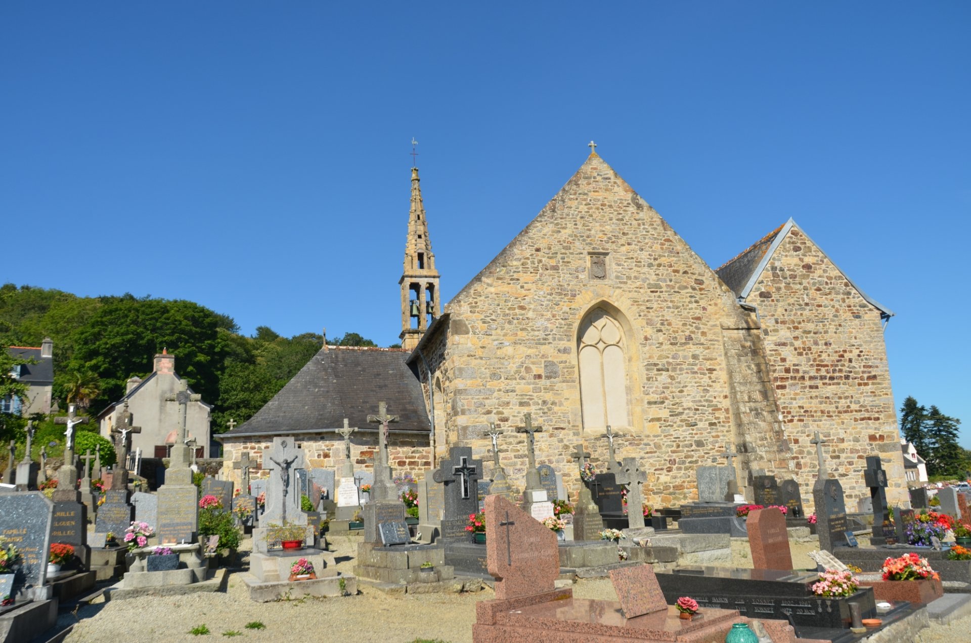 Wallpapers Trips : Europ France > Bretagne eglise de landevenec