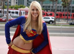  Celebrities Women Superwoman