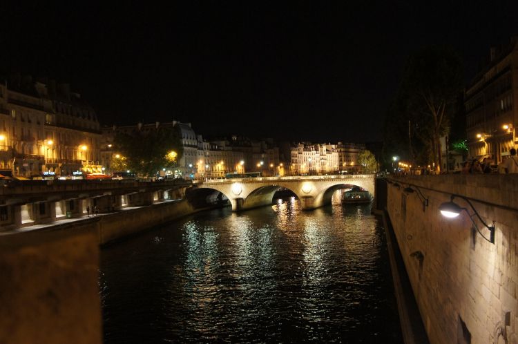 Wallpapers Constructions and architecture Bridges - Aqueduct vue des quais 