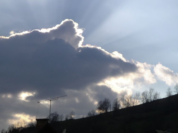 Fonds d'cran Nature Ciel - Nuages ORCIRES-MERLETTE 