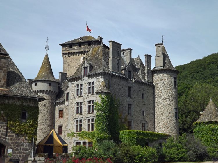 Wallpapers Constructions and architecture Castles - Palace château de pesteils