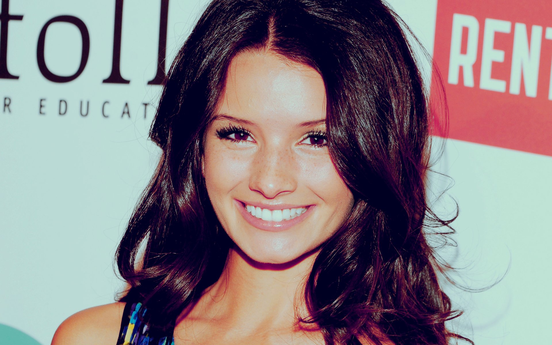 Fonds d'cran Clbrits Femme Alice Greczyn 