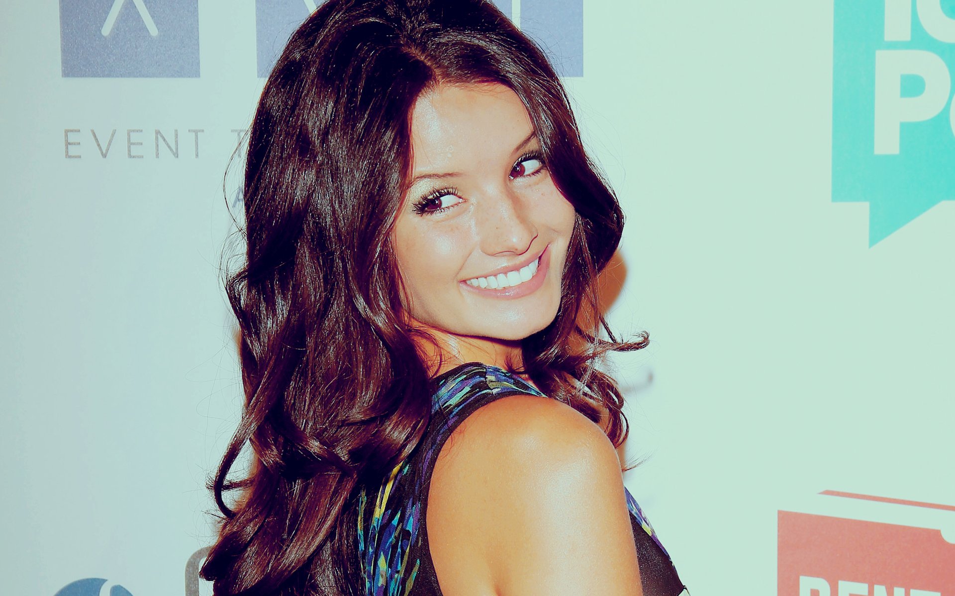 Fonds d'cran Clbrits Femme Alice Greczyn 