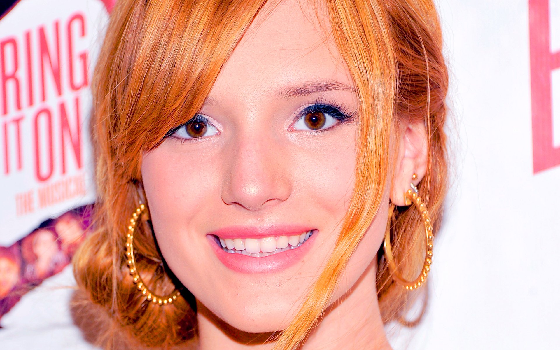 Wallpapers Celebrities Women Bella Thorne 