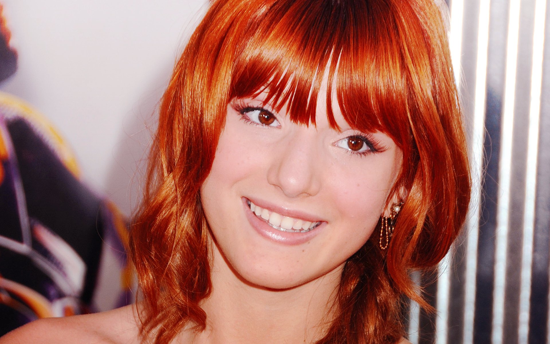 Fonds d'cran Clbrits Femme Bella Thorne 