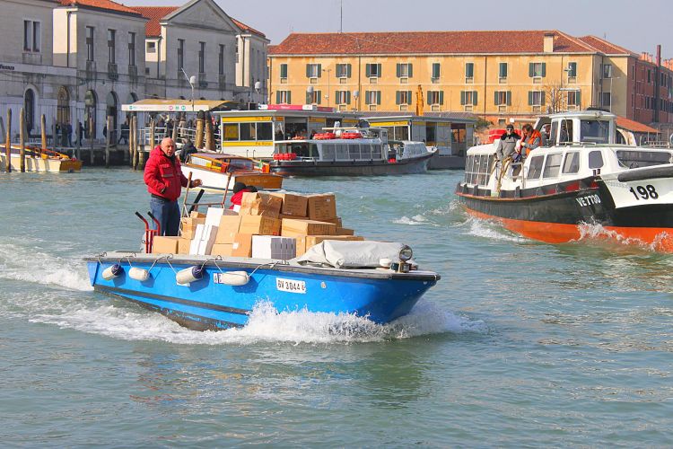 Fonds d'cran Voyages : Europe Italie transports