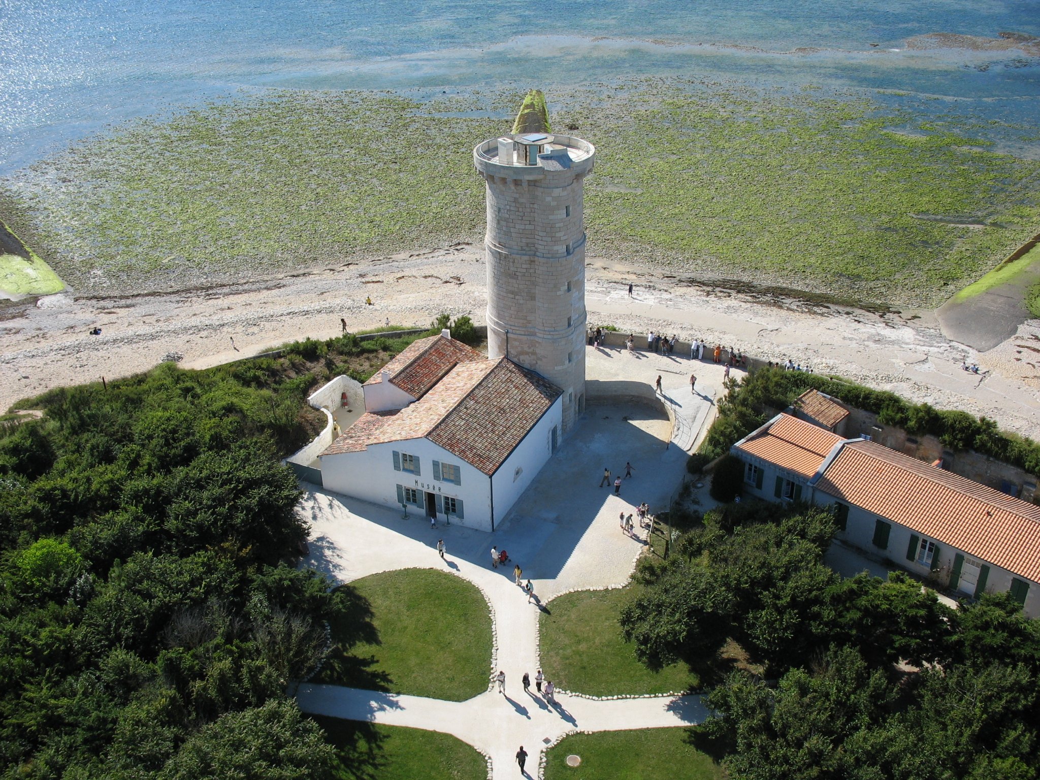 Wallpapers Trips : Europ France > Poitou Charente vue du phare de la baleine a l'île de ré