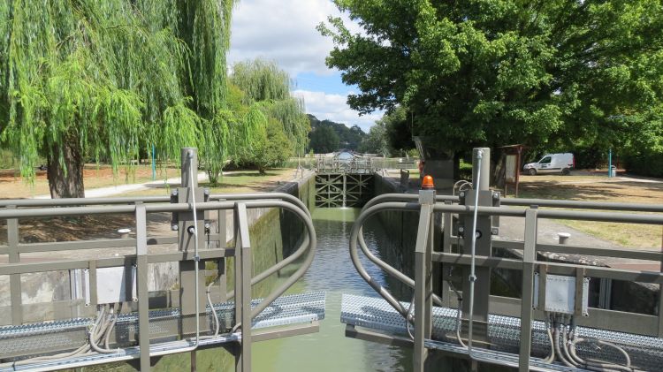 Fonds d'cran Constructions et architecture Barrages - Ecluses Ecluse pont canal à Agen