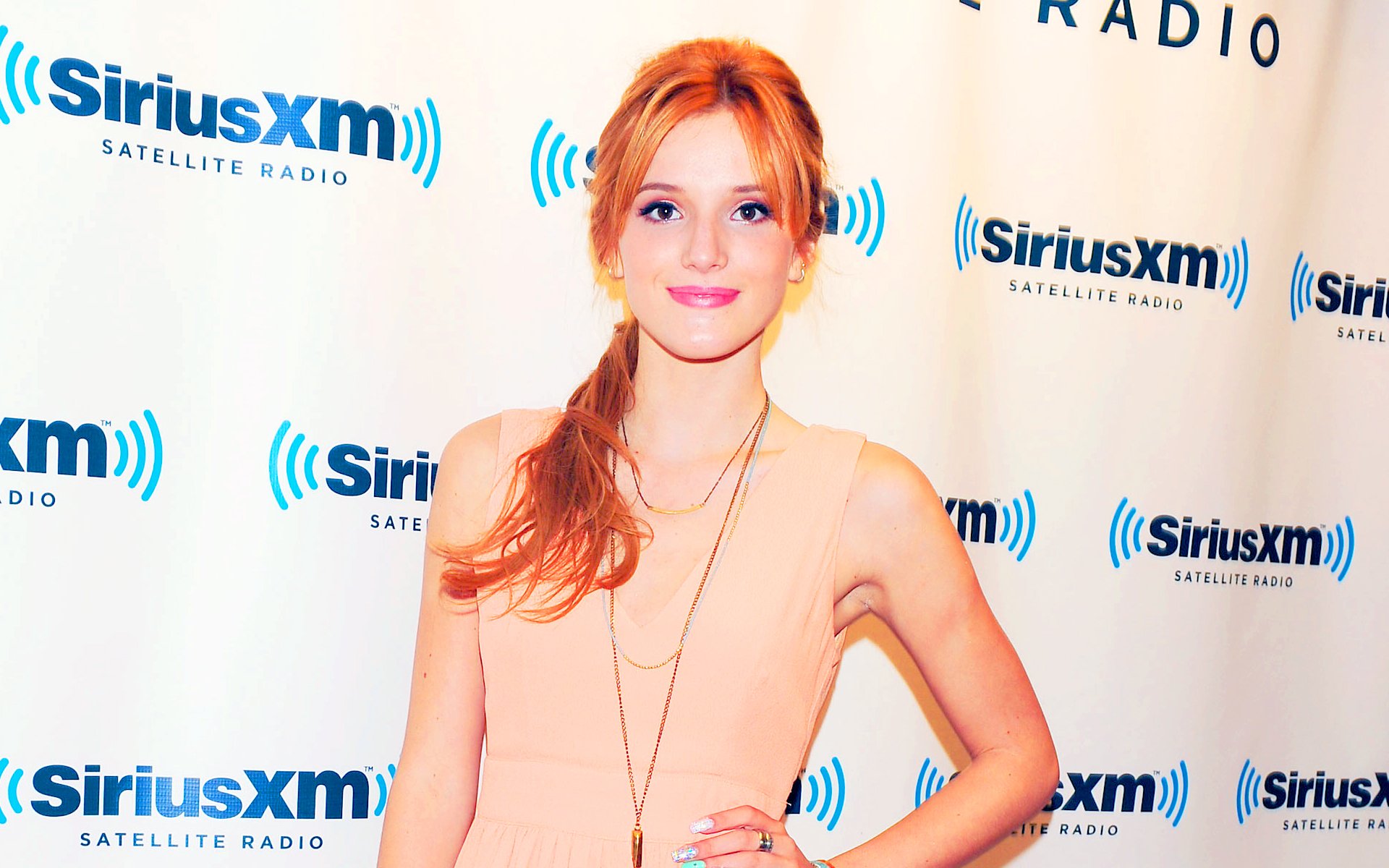 Fonds d'cran Clbrits Femme Bella Thorne Bella Thorne