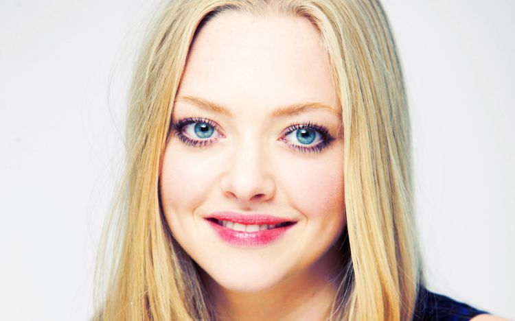 Wallpapers Celebrities Women Amanda Seyfried Wallpaper N314624