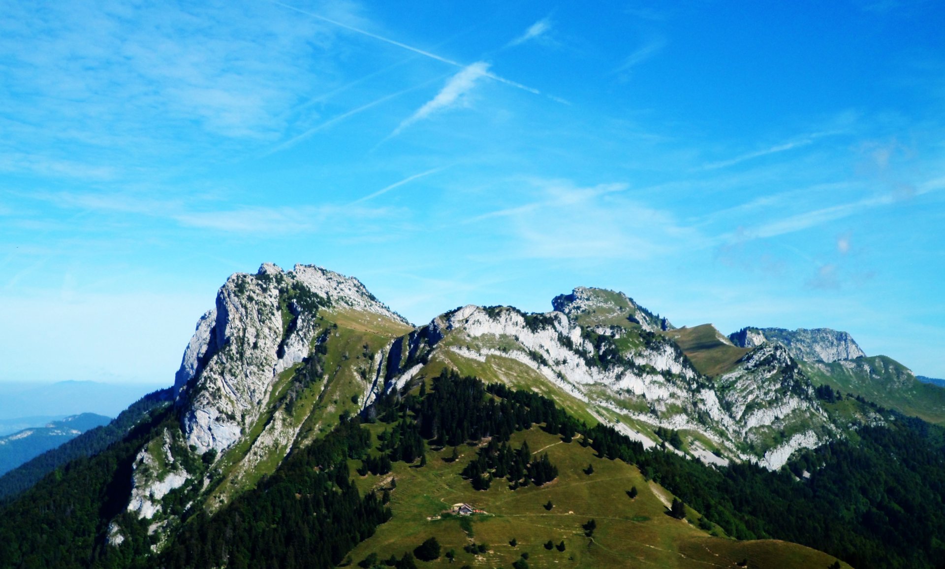 Fonds d'cran Nature Montagnes La tournette