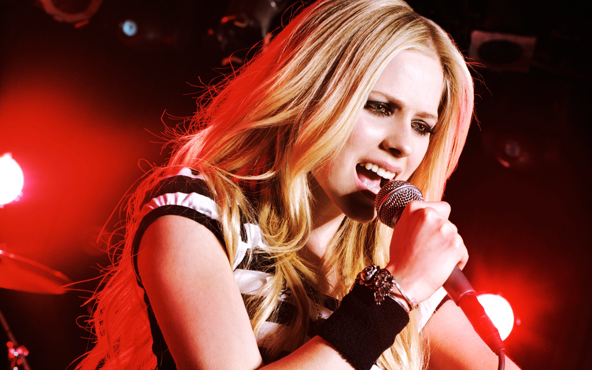 Wallpapers Music Avril Lavigne 