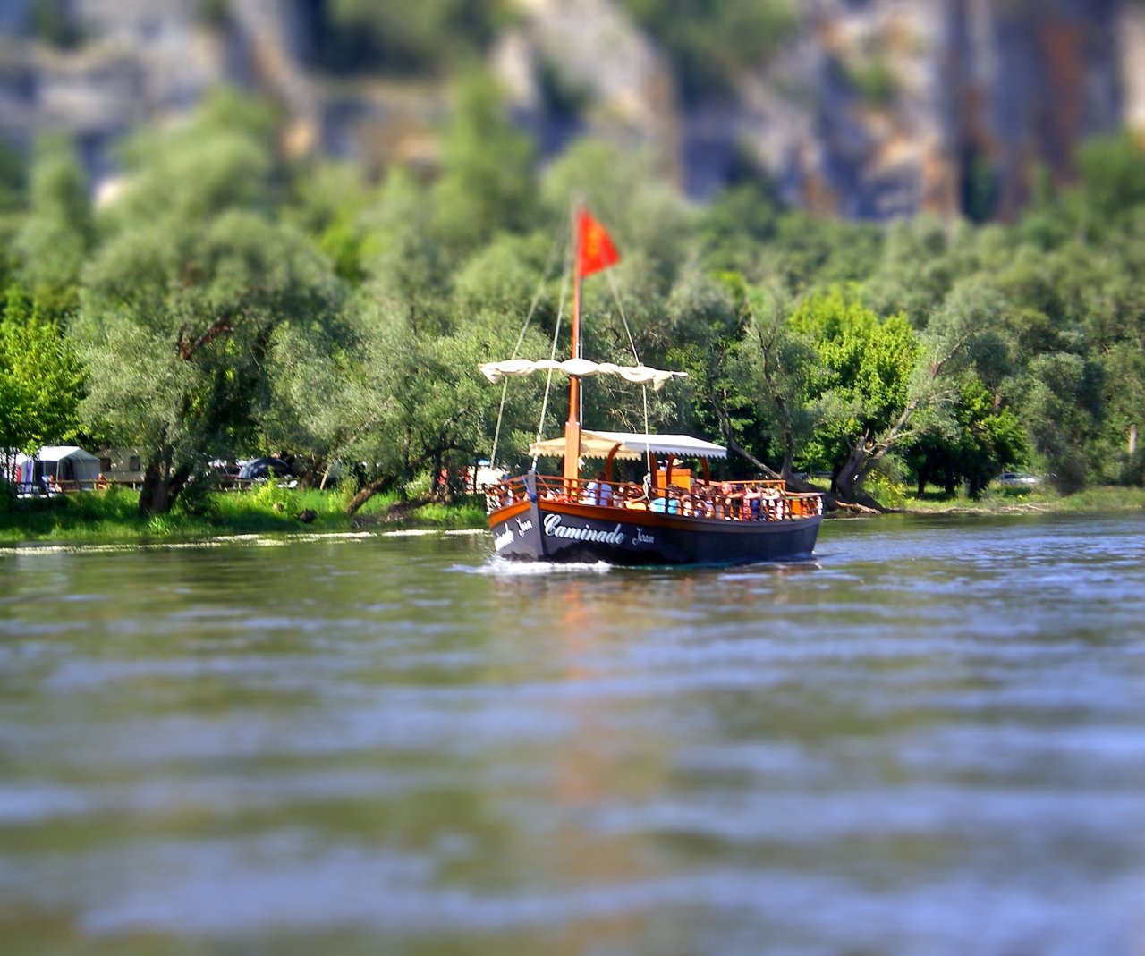 Fonds d'cran Bateaux Divers gabarre sur la dordogne