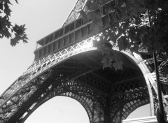  Voyages : Europe Sous la tour Eiffel