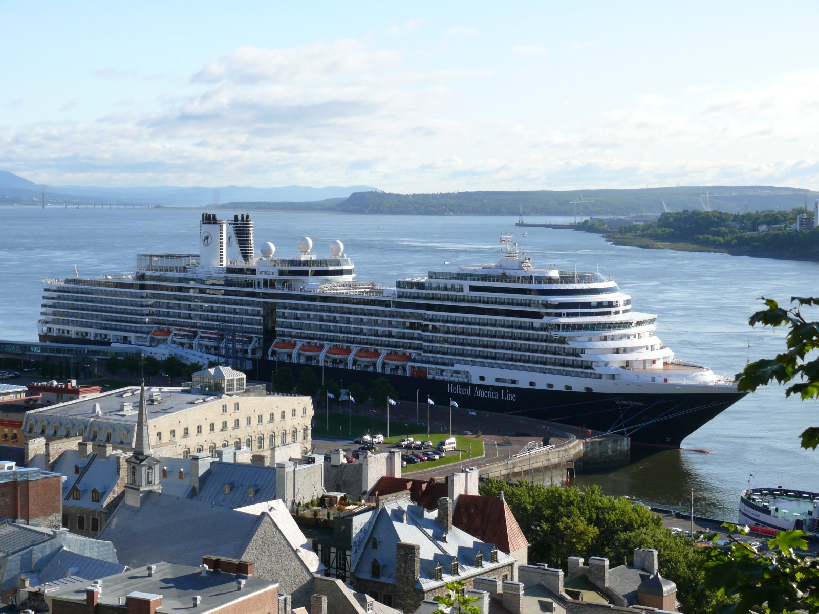 Fonds d'cran Bateaux Paquebots Eurodam