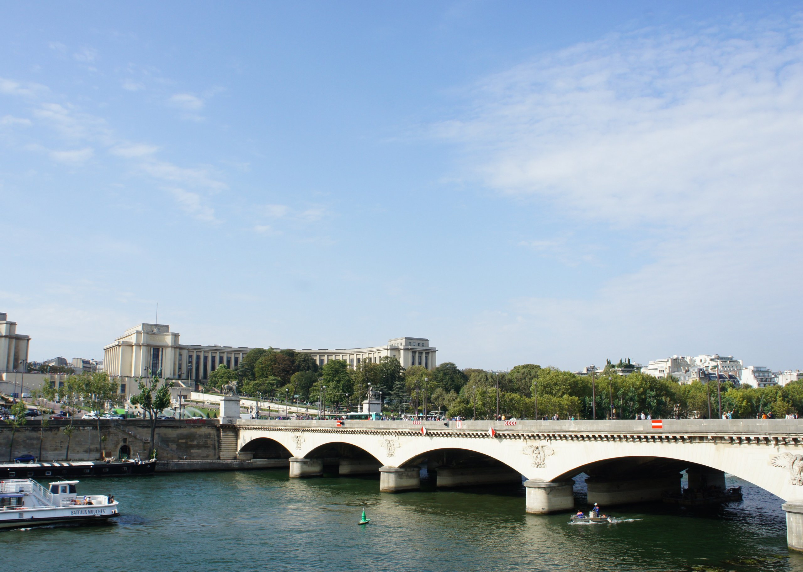 Fonds d'cran Constructions et architecture Ponts - Aqueducs Le pont d'Ina  et le trocadro